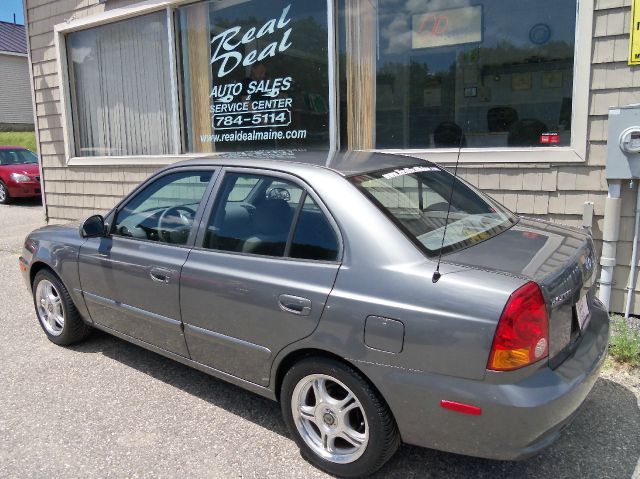 Hyundai Accent 2005 photo 9