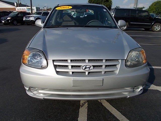 Hyundai Accent 2005 photo 3