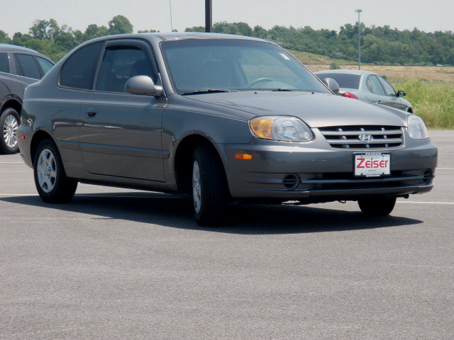 Hyundai Accent 2005 photo 3