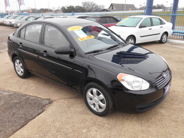 Hyundai Accent 2006 photo 4