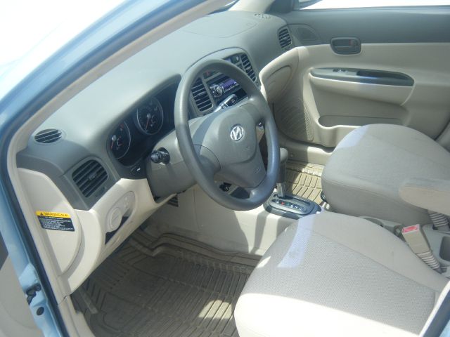 Hyundai Accent 2006 photo 1