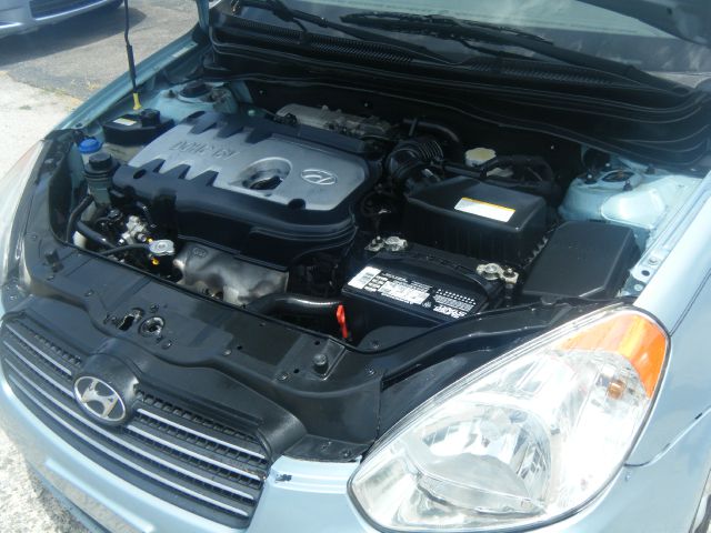 Hyundai Accent 2006 photo 3