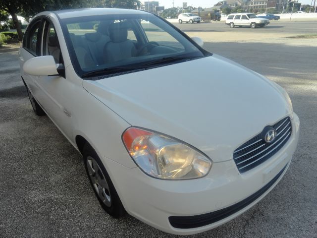 Hyundai Accent 2007 photo 4