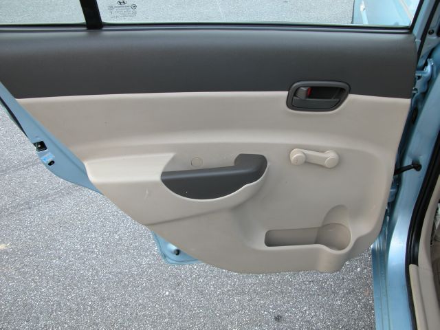 Hyundai Accent 2007 photo 2