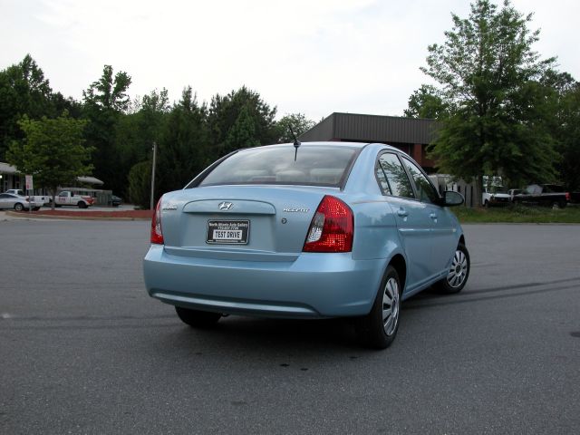 Hyundai Accent 2007 photo 9