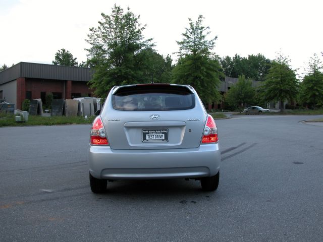 Hyundai Accent 2007 photo 1