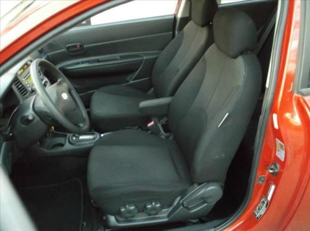 Hyundai Accent 2007 photo 4