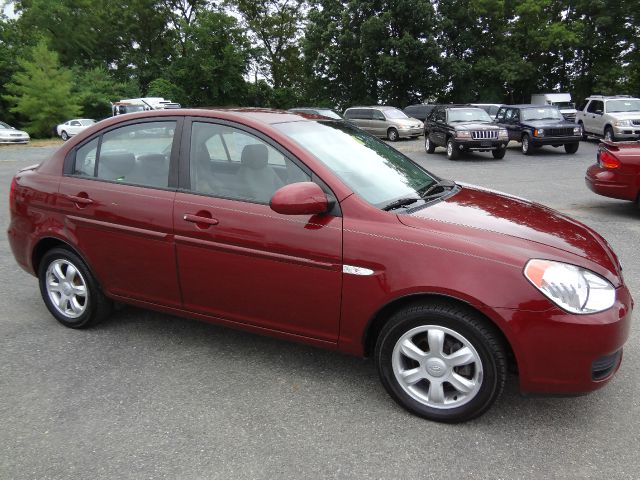 Hyundai Accent 2007 photo 2