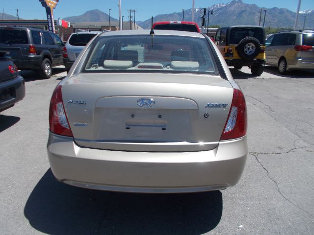 Hyundai Accent 2007 photo 4