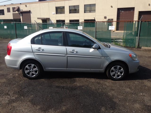 Hyundai Accent 2007 photo 1