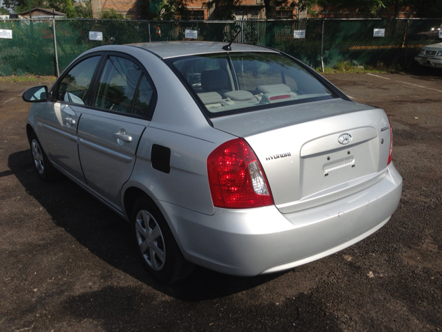 Hyundai Accent 2007 photo 3