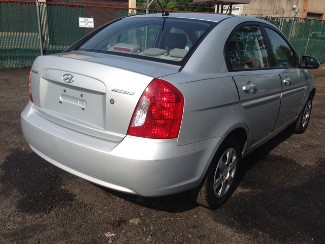 Hyundai Accent 2007 photo 4