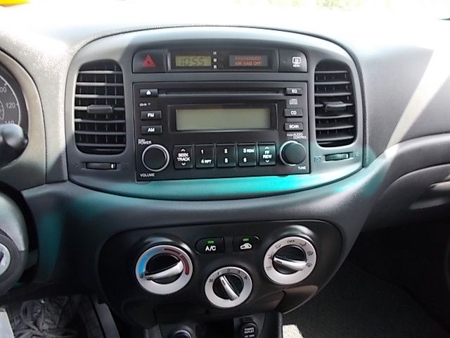 Hyundai Accent 2007 photo 6