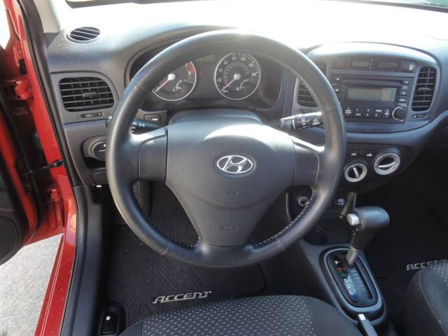 Hyundai Accent 2007 photo 1