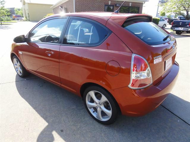 Hyundai Accent 2007 photo 4