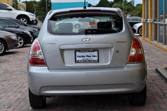 Hyundai Accent 2008 photo 3