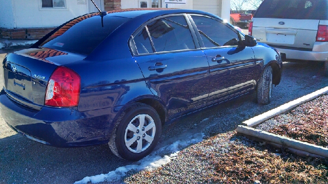 Hyundai Accent 2008 photo 3