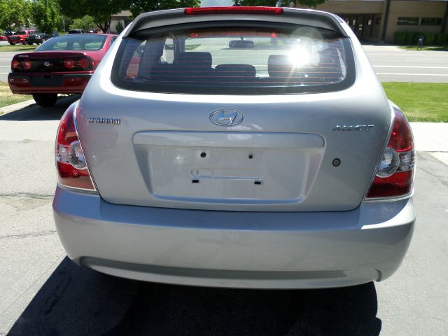 Hyundai Accent 2008 photo 2