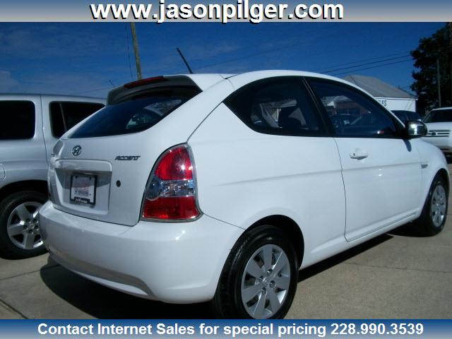 Hyundai Accent 2008 photo 3