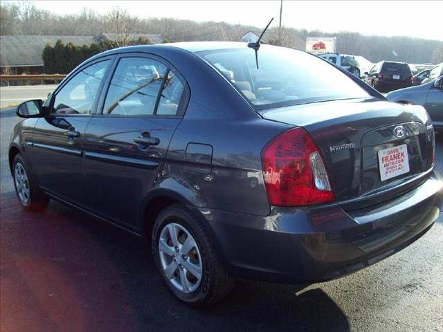 Hyundai Accent 2008 photo 1