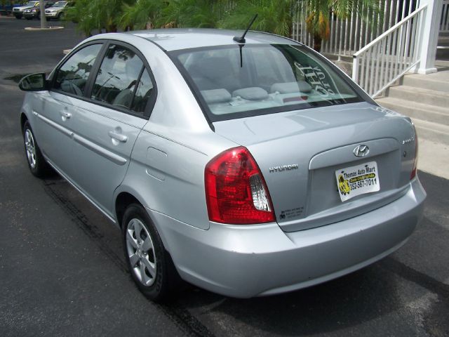 Hyundai Accent 2008 photo 2