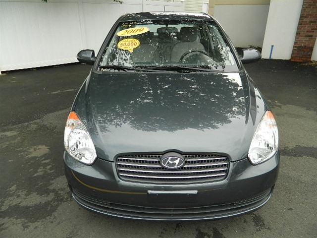 Hyundai Accent 2009 photo 3