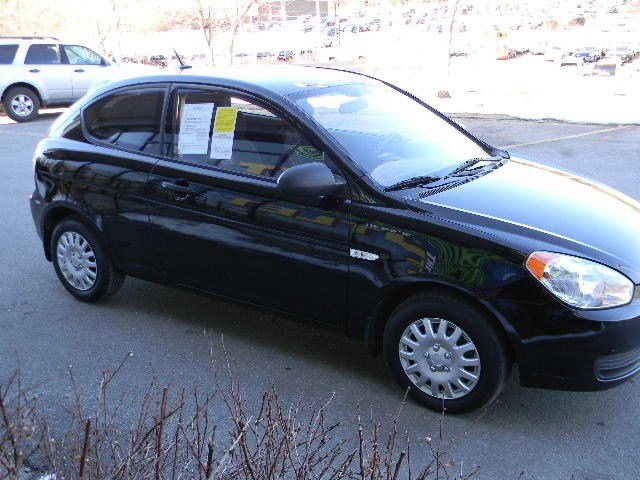 Hyundai Accent 2009 photo 1