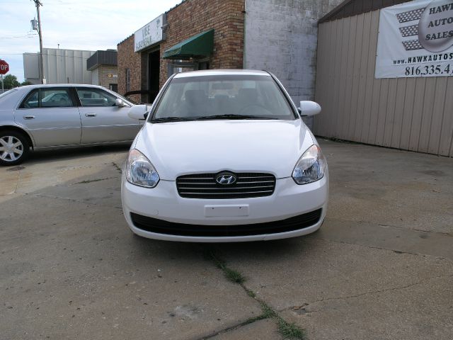 Hyundai Accent 2009 photo 3