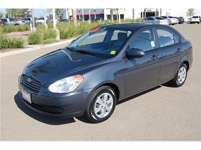 Hyundai Accent 2009 photo 1