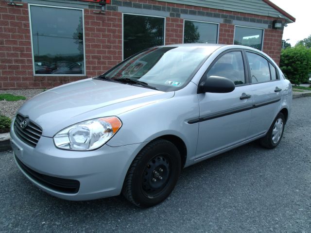 Hyundai Accent 2009 photo 1