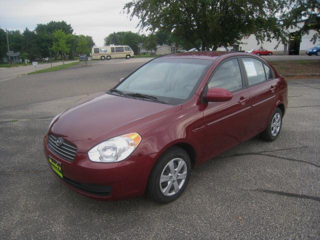 Hyundai Accent 2009 photo 3