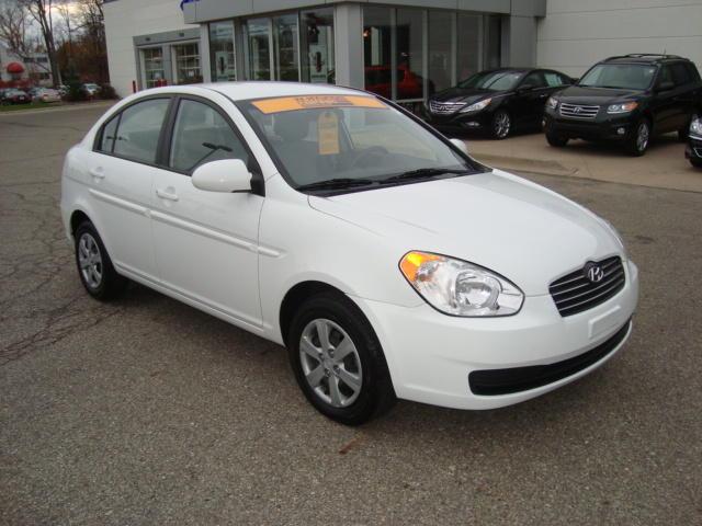 Hyundai Accent 2009 photo 1