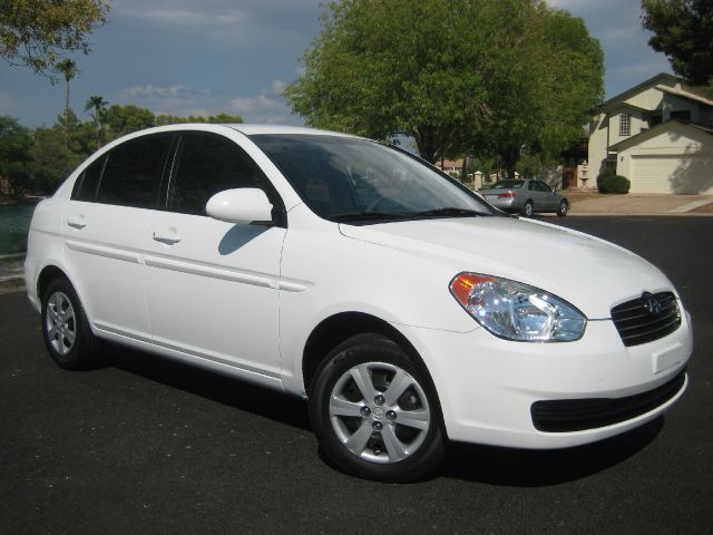 Hyundai Accent 2009 photo 4