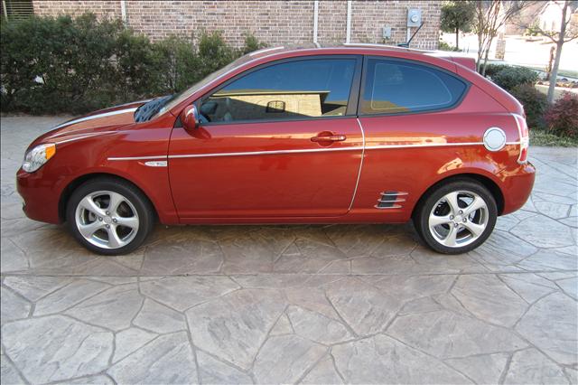 Hyundai Accent 2009 photo 4