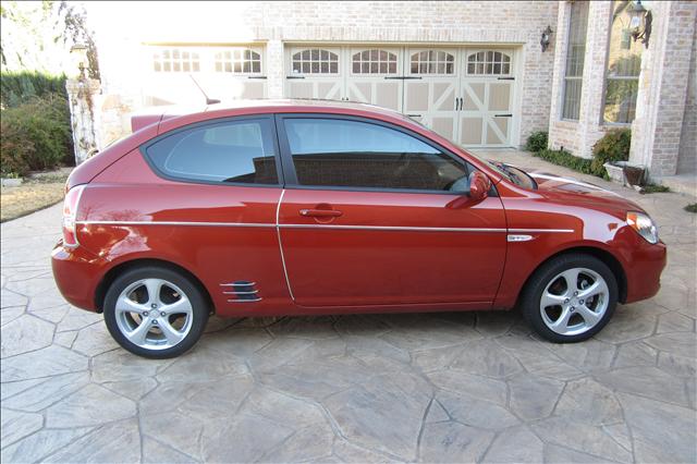 Hyundai Accent 2009 photo 5