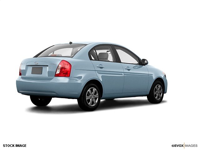 Hyundai Accent 2009 photo 1