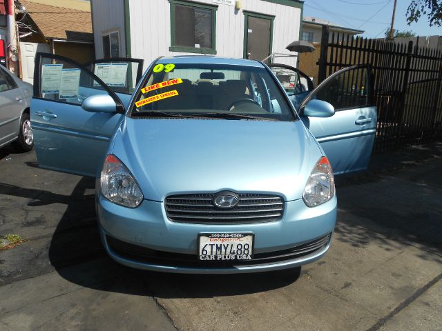 Hyundai Accent 2009 photo 1