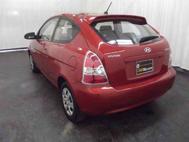 Hyundai Accent 2009 photo 4