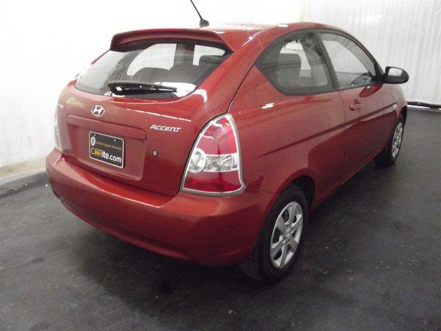 Hyundai Accent 2009 photo 8