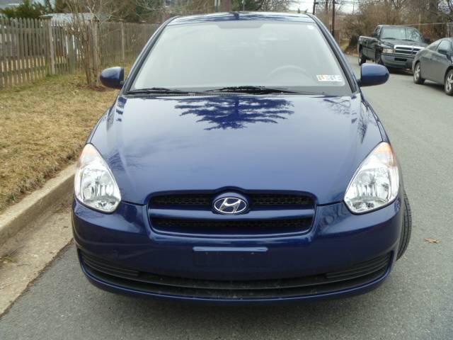 Hyundai Accent 2010 photo 1