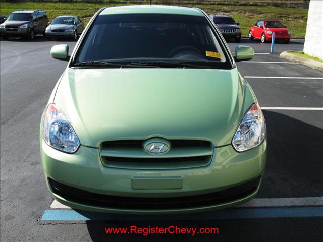 Hyundai Accent 2010 photo 2