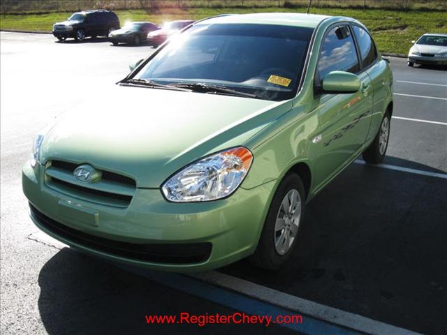 Hyundai Accent 2010 photo 3