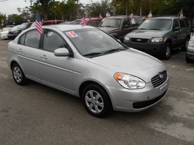 Hyundai Accent 2010 photo 5