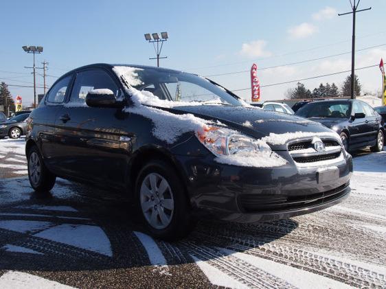 Hyundai Accent 2010 photo 1