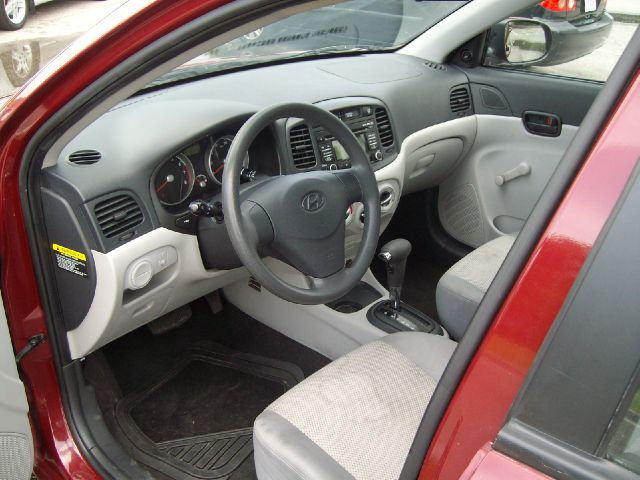 Hyundai Accent 2010 photo 5