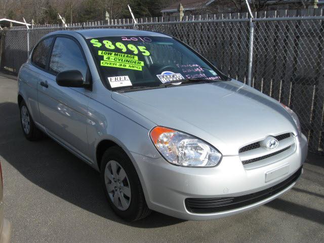 Hyundai Accent 2010 photo 1