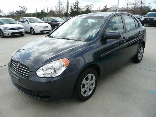 Hyundai Accent 2010 photo 3