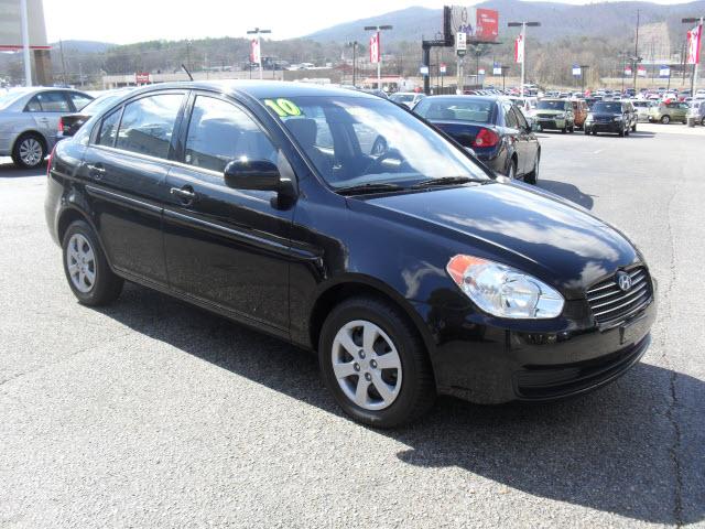 Hyundai Accent FWD 4dr Sport Sedan