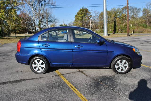 Hyundai Accent FWD 4dr Sport Sedan