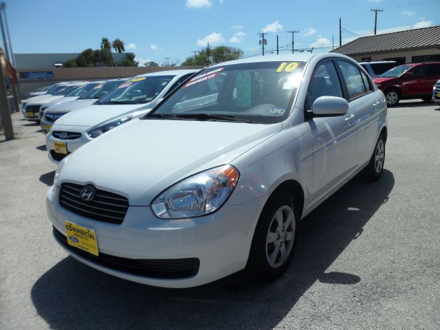 Hyundai Accent 2010 photo 3